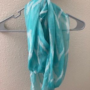 Rue 21 aqua & white chevron infinity scarf
